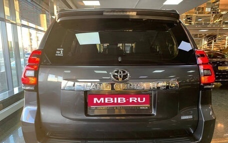 Toyota Land Cruiser, 2022 год, 9 490 000 рублей, 13 фотография