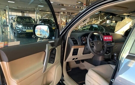 Toyota Land Cruiser, 2022 год, 9 490 000 рублей, 22 фотография