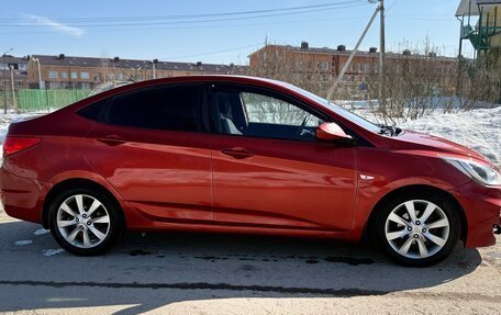 Hyundai Solaris II рестайлинг, 2012 год, 280 000 рублей, 4 фотография