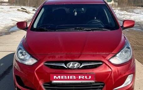 Hyundai Solaris II рестайлинг, 2012 год, 280 000 рублей, 2 фотография