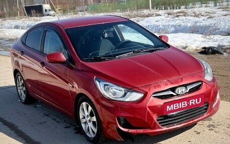 Hyundai Solaris II рестайлинг, 2012 год, 280 000 рублей, 3 фотография