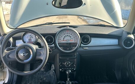 MINI Hatch, 2011 год, 750 000 рублей, 5 фотография