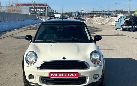 MINI Hatch, 2011 год, 750 000 рублей, 3 фотография