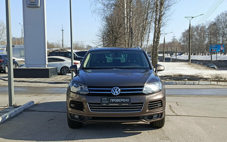 Volkswagen Touareg III, 2014 год, 2 400 000 рублей, 2 фотография