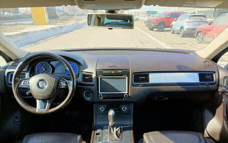 Volkswagen Touareg III, 2014 год, 2 400 000 рублей, 17 фотография