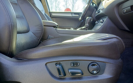 Volkswagen Touareg III, 2014 год, 2 400 000 рублей, 24 фотография