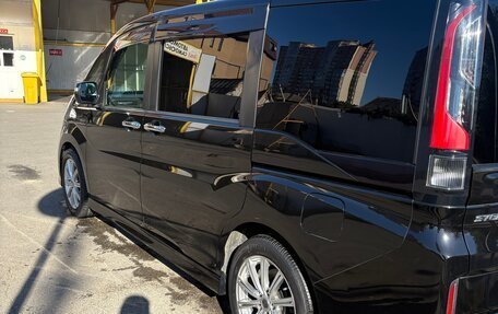 Honda Stepwgn IV, 2015 год, 1 800 000 рублей, 3 фотография