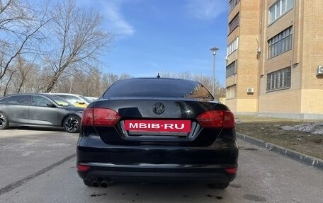 Volkswagen Jetta VI, 2011 год, 750 000 рублей, 4 фотография