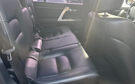 Toyota Land Cruiser 200, 2015 год, 5 500 000 рублей, 6 фотография