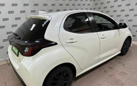 Toyota Yaris, 2020 год, 1 245 000 рублей, 19 фотография