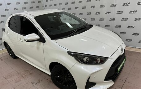 Toyota Yaris, 2020 год, 1 245 000 рублей, 25 фотография