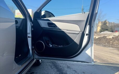 Chevrolet Cruze II, 2011 год, 790 000 рублей, 13 фотография