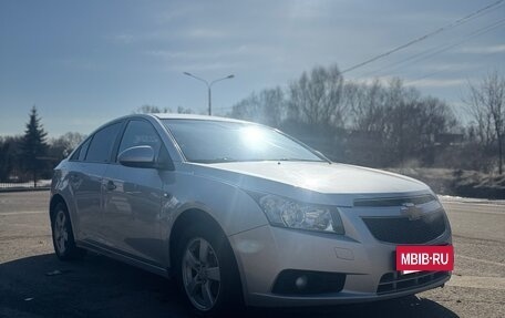 Chevrolet Cruze II, 2011 год, 790 000 рублей, 10 фотография