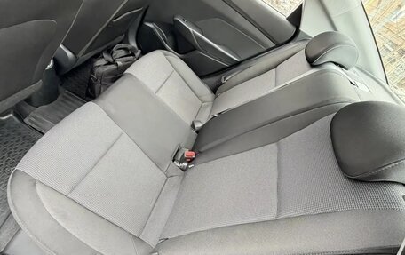 Hyundai Solaris II рестайлинг, 2017 год, 1 370 000 рублей, 4 фотография