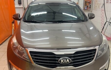 KIA Sportage III, 2010 год, 1 050 000 рублей, 2 фотография
