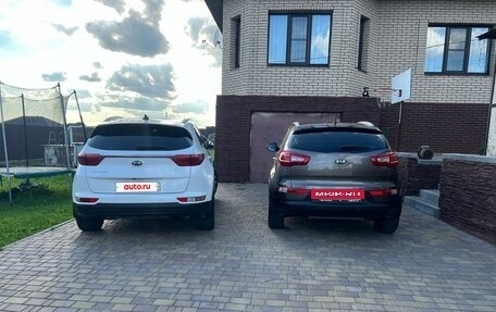 KIA Sportage III, 2010 год, 1 050 000 рублей, 11 фотография