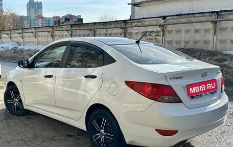 Hyundai Solaris II рестайлинг, 2013 год, 665 000 рублей, 4 фотография