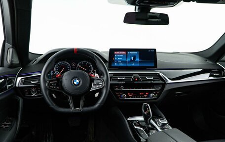 BMW 5 серия, 2018 год, 2 948 055 рублей, 6 фотография