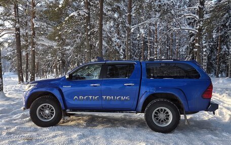 Toyota Hilux VIII, 2017 год, 4 200 000 рублей, 1 фотография