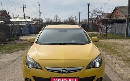 Opel Astra J, 2012 год, 730 000 рублей, 1 фотография