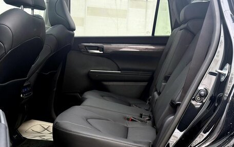 Toyota Highlander, 2025 год, 5 850 000 рублей, 20 фотография