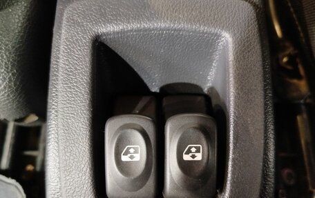 Renault Sandero I, 2011 год, 695 000 рублей, 22 фотография