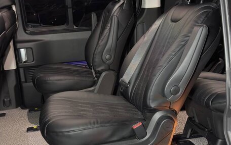 Hyundai Staria, 2025 год, 6 000 000 рублей, 6 фотография