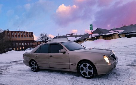 Mercedes-Benz E-Класс, 2002 год, 375 000 рублей, 4 фотография