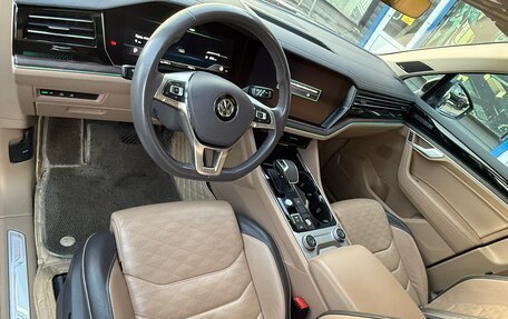 Volkswagen Touareg III, 2020 год, 6 200 000 рублей, 7 фотография