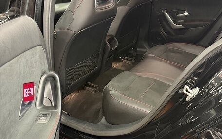 Mercedes-Benz A-Класс, 2018 год, 2 585 000 рублей, 32 фотография