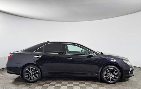 Toyota Camry, 2017 год, 2 200 000 рублей, 5 фотография