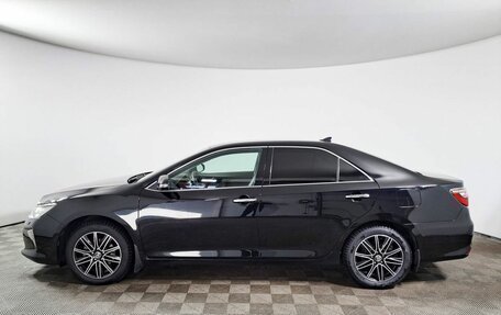 Toyota Camry, 2017 год, 2 200 000 рублей, 10 фотография