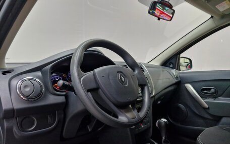 Renault Logan II, 2017 год, 1 110 000 рублей, 5 фотография