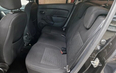 Renault Logan II, 2017 год, 1 110 000 рублей, 6 фотография