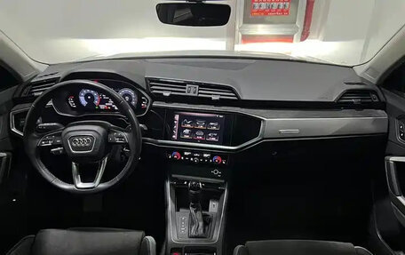 Audi Q3, 2022 год, 2 750 000 рублей, 8 фотография