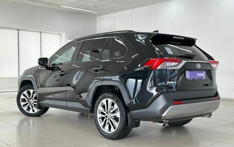 Toyota RAV4, 2021 год, 3 880 000 рублей, 6 фотография