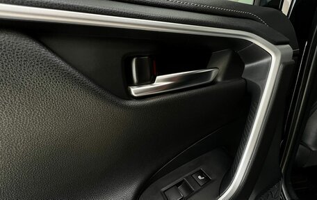 Toyota RAV4, 2021 год, 3 880 000 рублей, 24 фотография