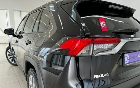 Toyota RAV4, 2021 год, 3 880 000 рублей, 21 фотография