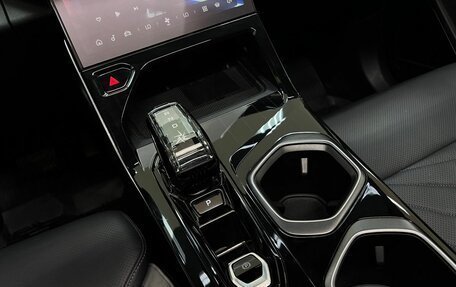 Geely Atlas, 2023 год, 2 990 000 рублей, 23 фотография