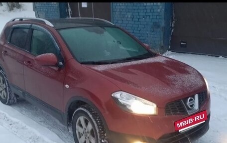 Nissan Qashqai, 2011 год, 900 000 рублей, 2 фотография