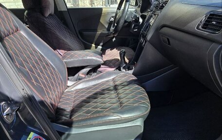 Volkswagen Polo VI (EU Market), 2011 год, 630 000 рублей, 5 фотография