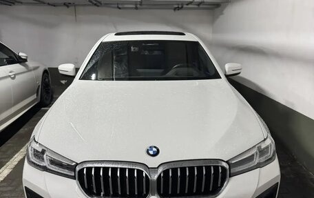 BMW 5 серия, 2022 год, 4 950 000 рублей, 1 фотография
