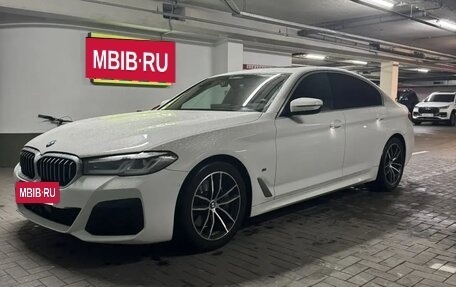 BMW 5 серия, 2022 год, 4 950 000 рублей, 3 фотография