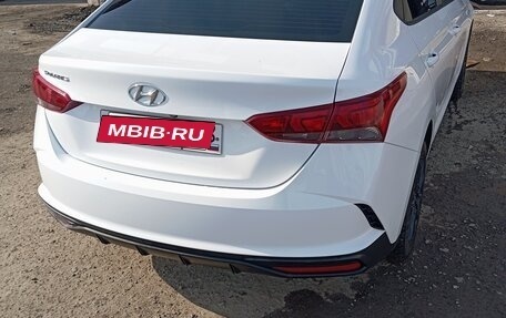 Hyundai Solaris II рестайлинг, 2022 год, 1 450 000 рублей, 4 фотография