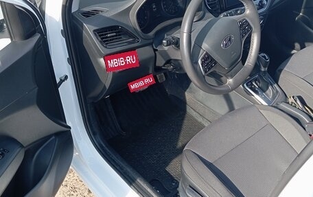 Hyundai Solaris II рестайлинг, 2022 год, 1 450 000 рублей, 8 фотография