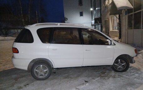 Toyota Ipsum II, 2000 год, 610 000 рублей, 5 фотография