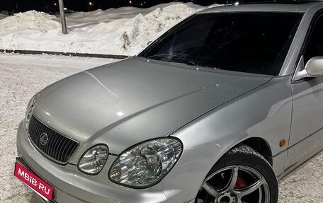 Lexus GS II рестайлинг, 2001 год, 950 000 рублей, 3 фотография