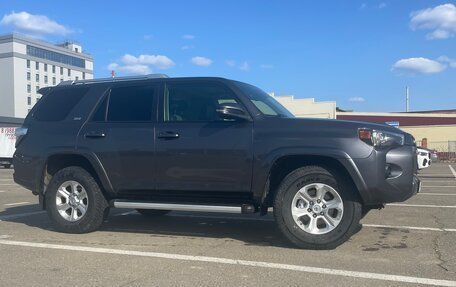 Toyota 4Runner V, 2017 год, 4 900 000 рублей, 3 фотография