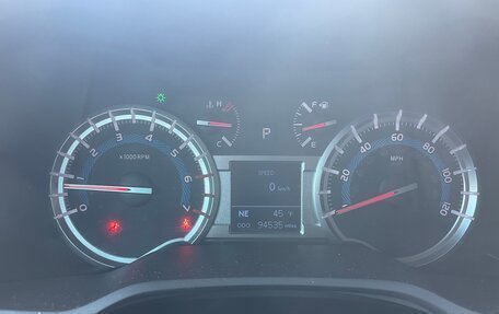 Toyota 4Runner V, 2017 год, 4 900 000 рублей, 7 фотография