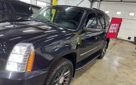 Cadillac Escalade III, 2010 год, 2 500 000 рублей, 4 фотография
